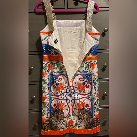 Fun Patterned Dress! - Picture 8 of 8